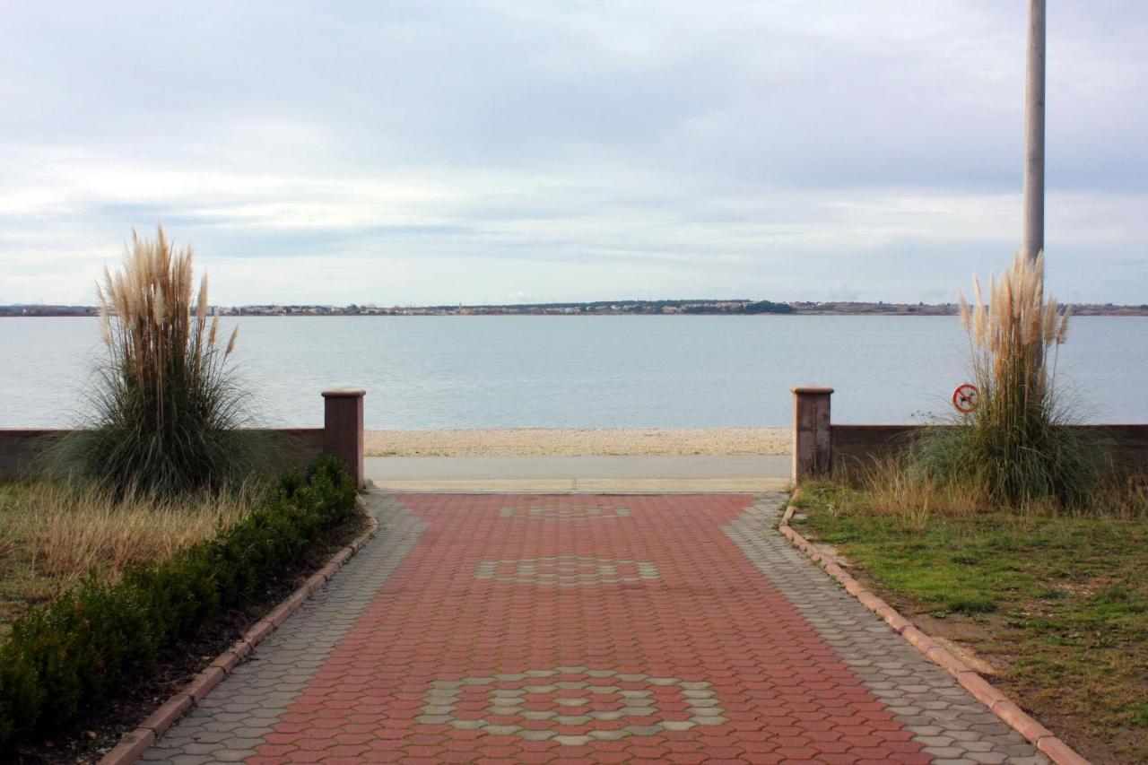 Apartments By The Sea Vrsi - Mulo, Zadar - 5951 外观 照片
