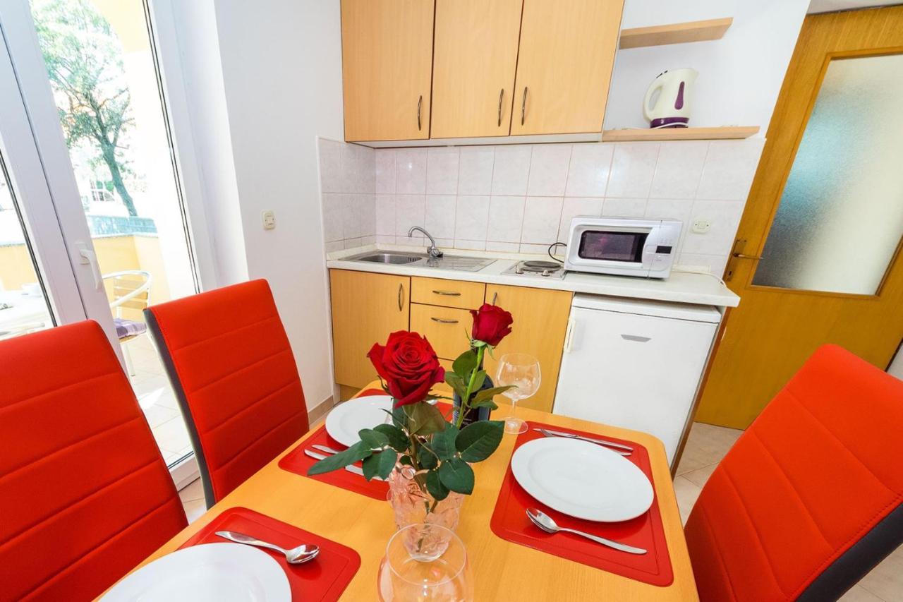 Apartments By The Sea Vrsi - Mulo, Zadar - 5951 外观 照片