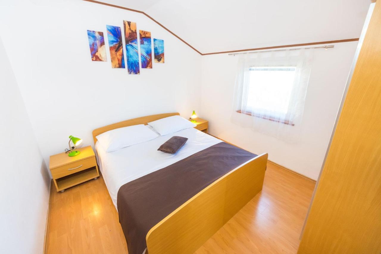 Apartments By The Sea Vrsi - Mulo, Zadar - 5951 外观 照片