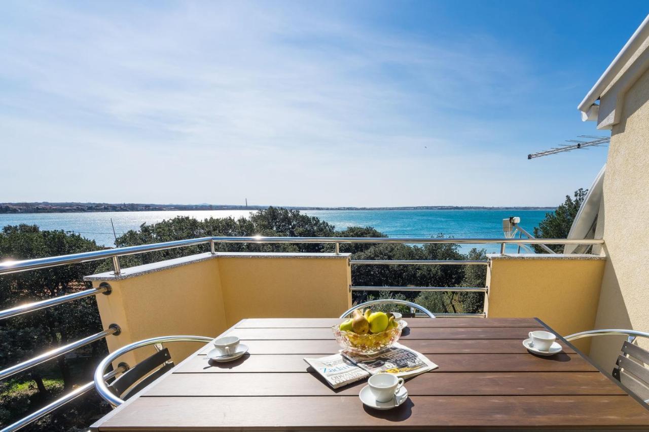 Apartments By The Sea Vrsi - Mulo, Zadar - 5951 外观 照片