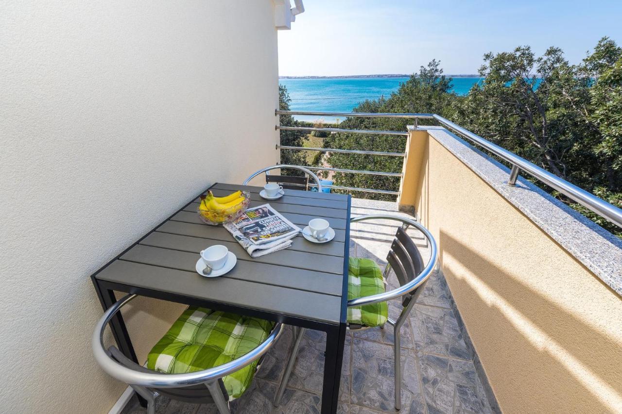 Apartments By The Sea Vrsi - Mulo, Zadar - 5951 外观 照片