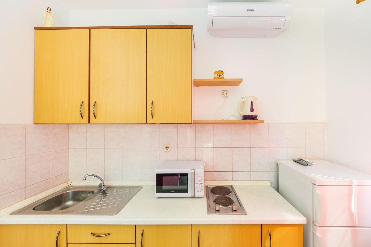 Apartments By The Sea Vrsi - Mulo, Zadar - 5951 外观 照片