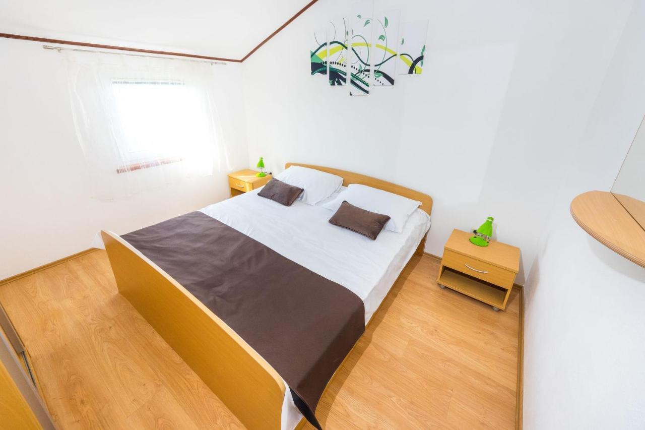 Apartments By The Sea Vrsi - Mulo, Zadar - 5951 外观 照片