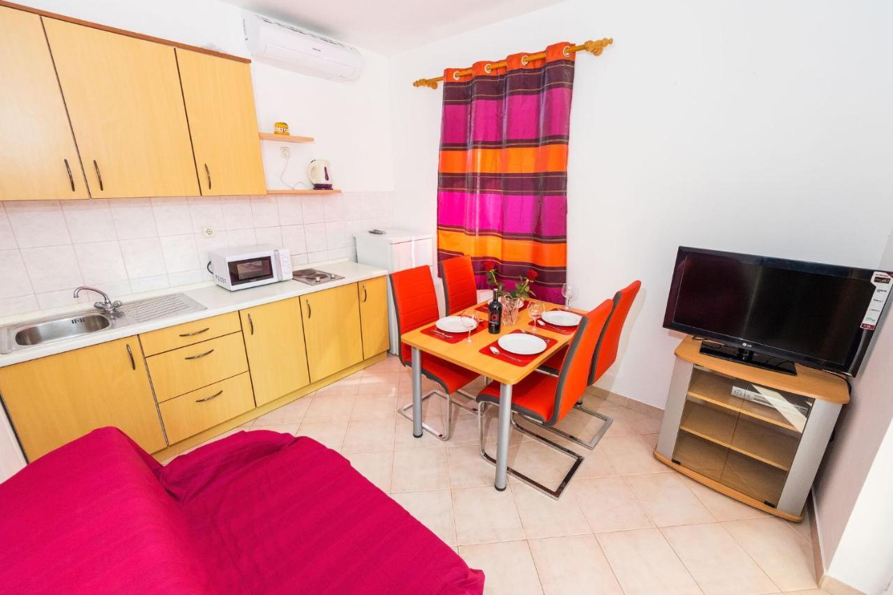 Apartments By The Sea Vrsi - Mulo, Zadar - 5951 外观 照片