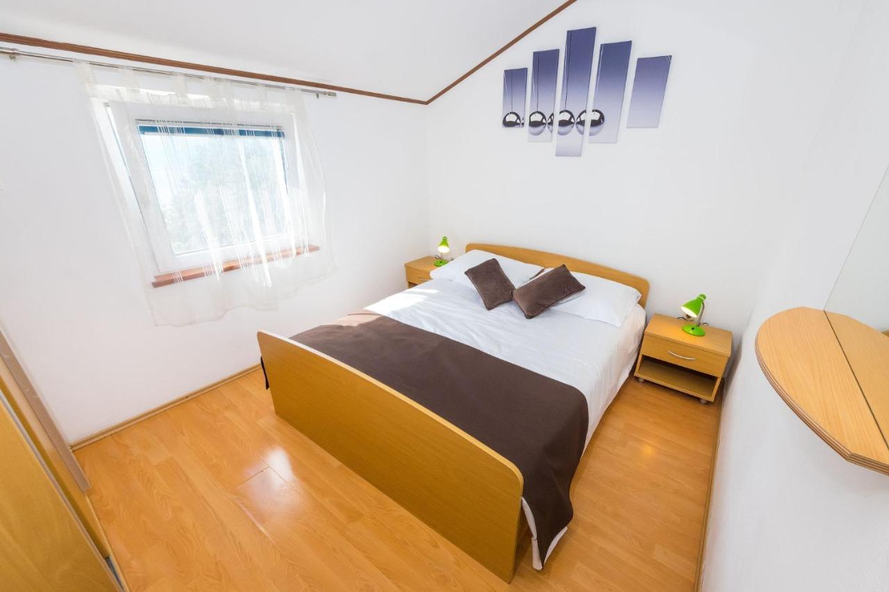 Apartments By The Sea Vrsi - Mulo, Zadar - 5951 外观 照片
