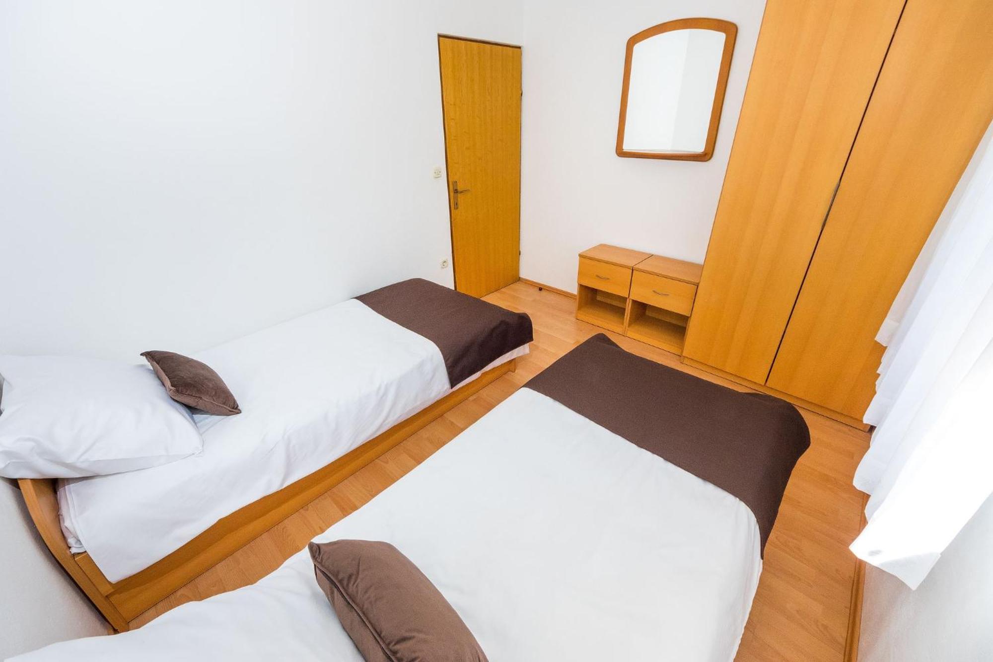 Apartments By The Sea Vrsi - Mulo, Zadar - 5951 客房 照片