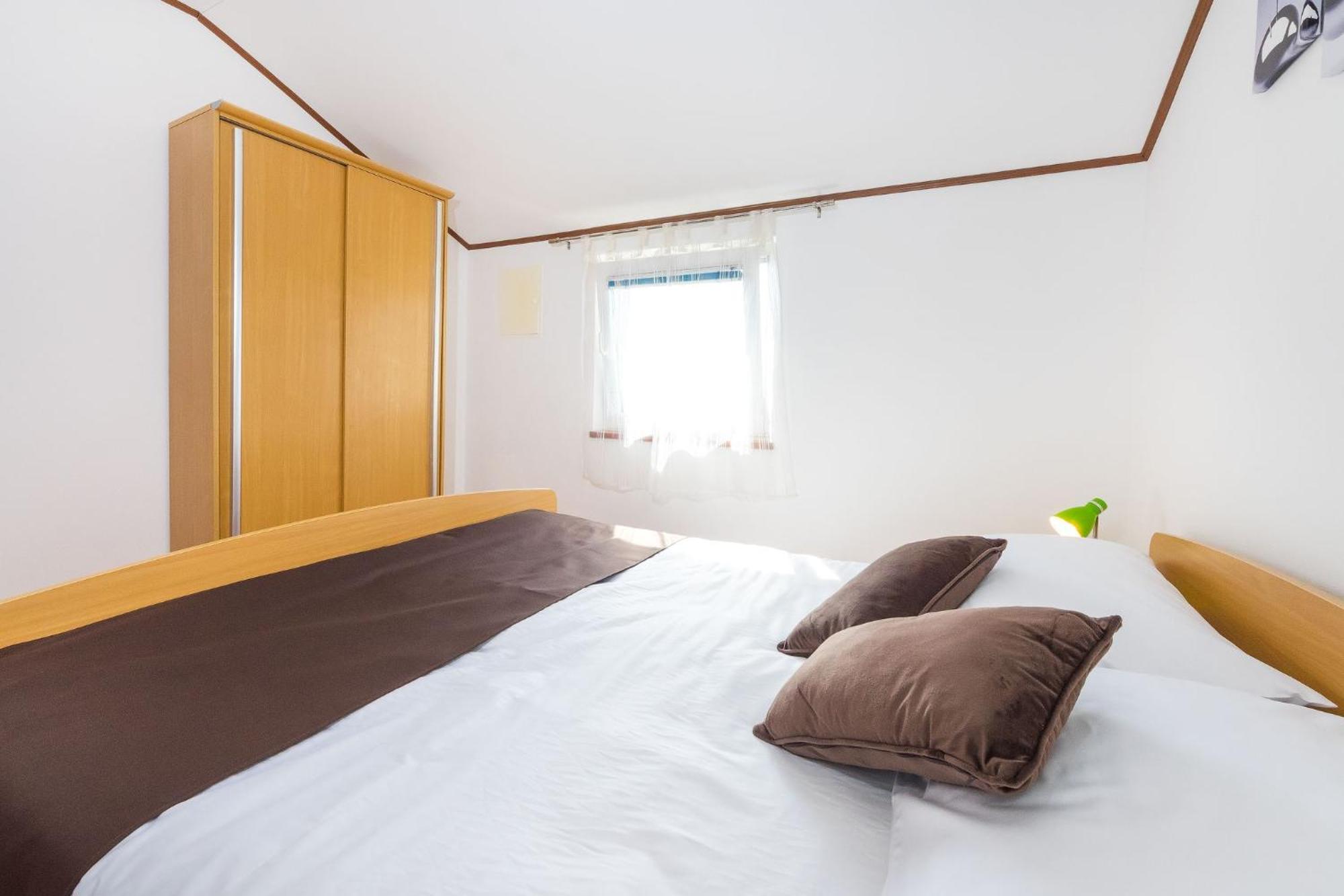 Apartments By The Sea Vrsi - Mulo, Zadar - 5951 客房 照片